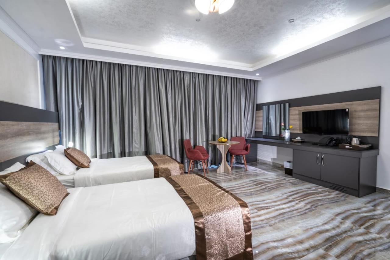 Al Amerat Hotel Al Amarat Kültér fotó